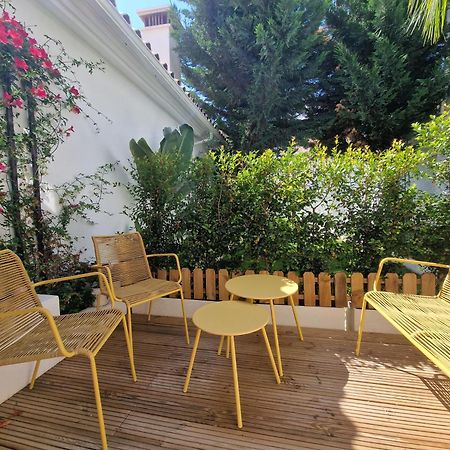 شقة Sun & Palms - Cozy Flat In Quiet Neighbourhood With A Great Pool Area مالقة المظهر الخارجي الصورة