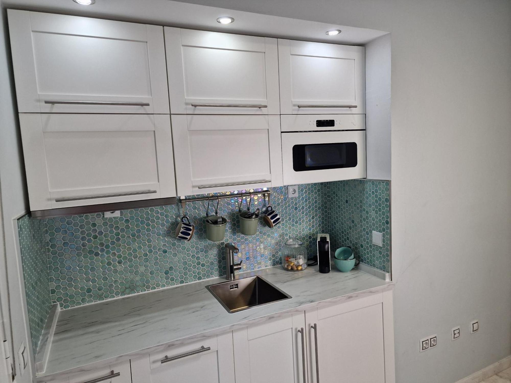 شقة Sun & Palms - Cozy Flat In Quiet Neighbourhood With A Great Pool Area مالقة المظهر الخارجي الصورة