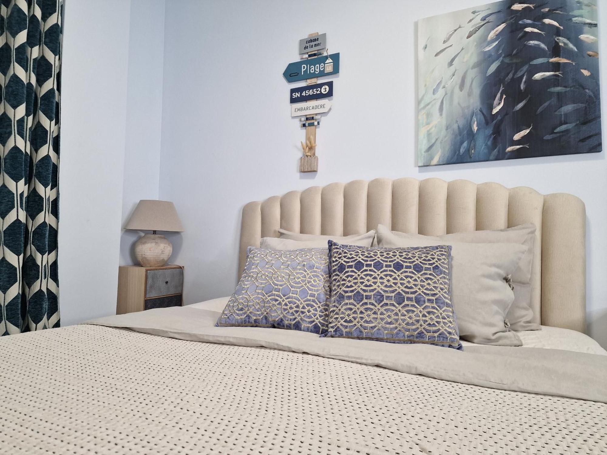 شقة Sun & Palms - Cozy Flat In Quiet Neighbourhood With A Great Pool Area مالقة المظهر الخارجي الصورة