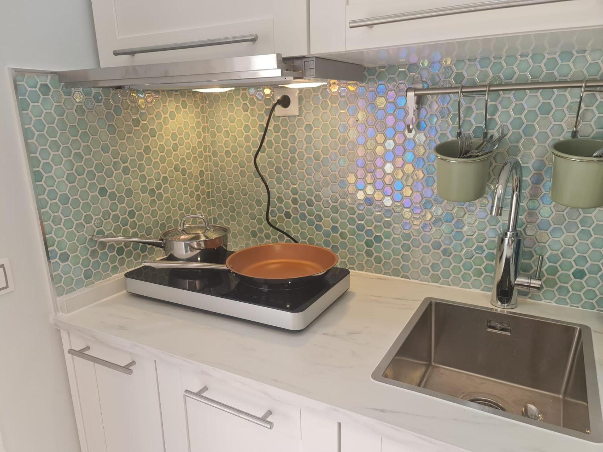 شقة Sun & Palms - Cozy Flat In Quiet Neighbourhood With A Great Pool Area مالقة المظهر الخارجي الصورة