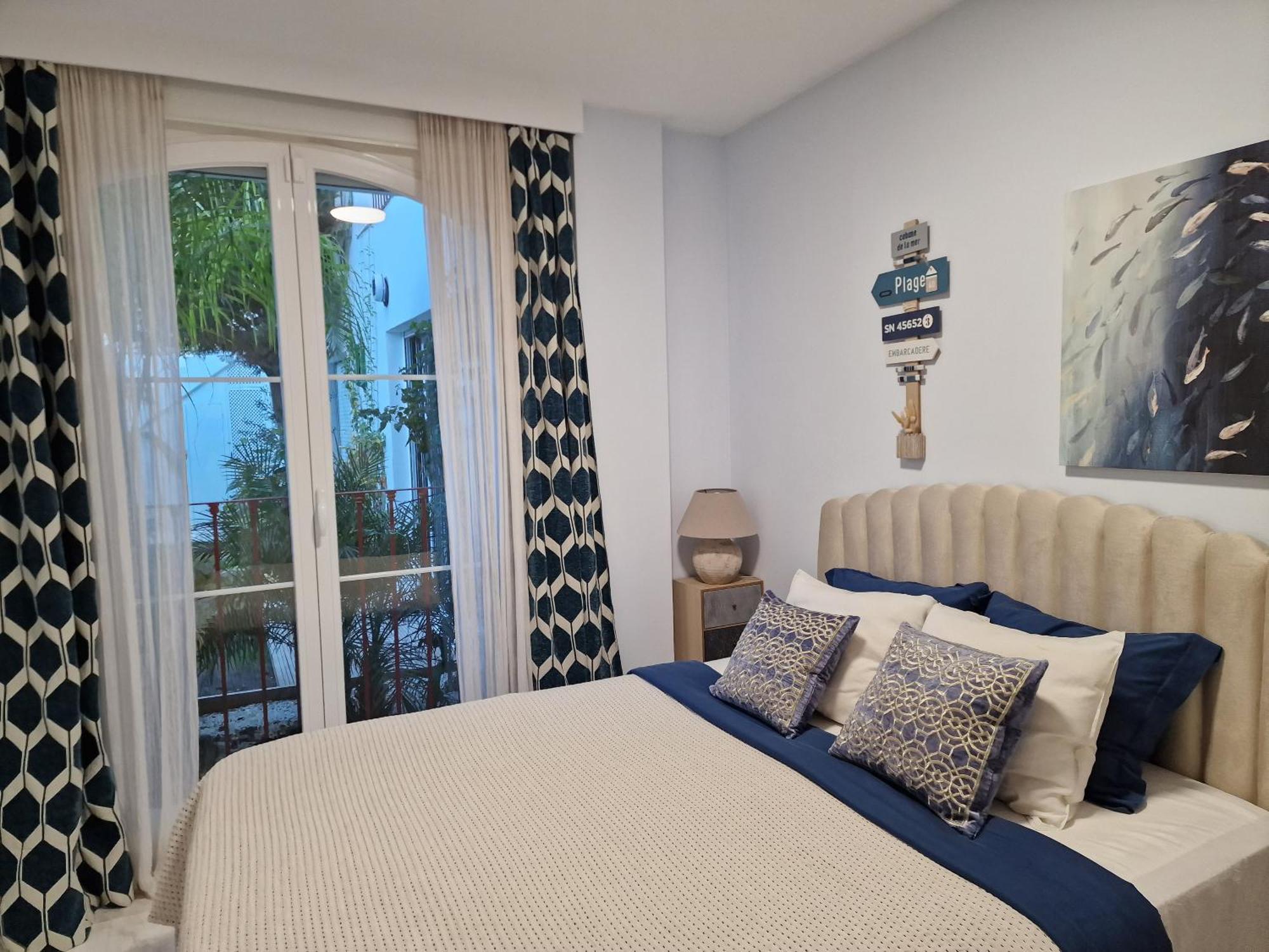 شقة Sun & Palms - Cozy Flat In Quiet Neighbourhood With A Great Pool Area مالقة المظهر الخارجي الصورة